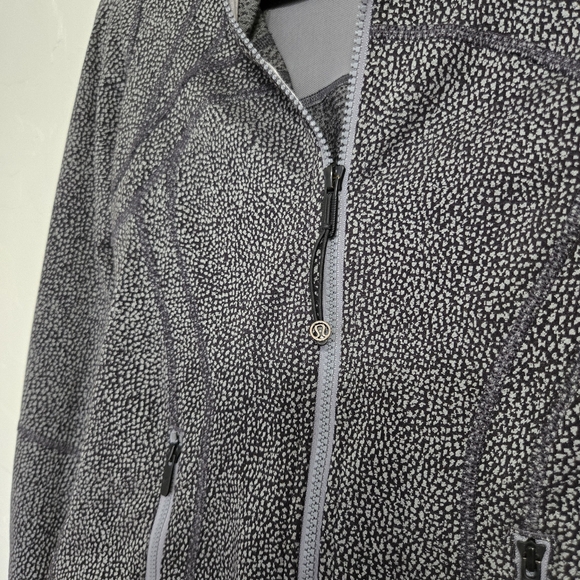Lululemon Gray Speckled Define Jacket - Picture 8 of 14